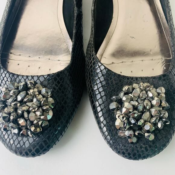 Calvin Klein Size 10 Women's Flat Shoes Black Leather Snakeskin Stone Stud - Picture 2 of 6